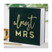 Gastenboek Green Velvet Almost Mrs (32 pagina's)