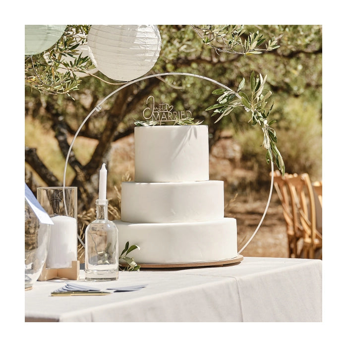 Houten taartplateau met boog Sage Wedding