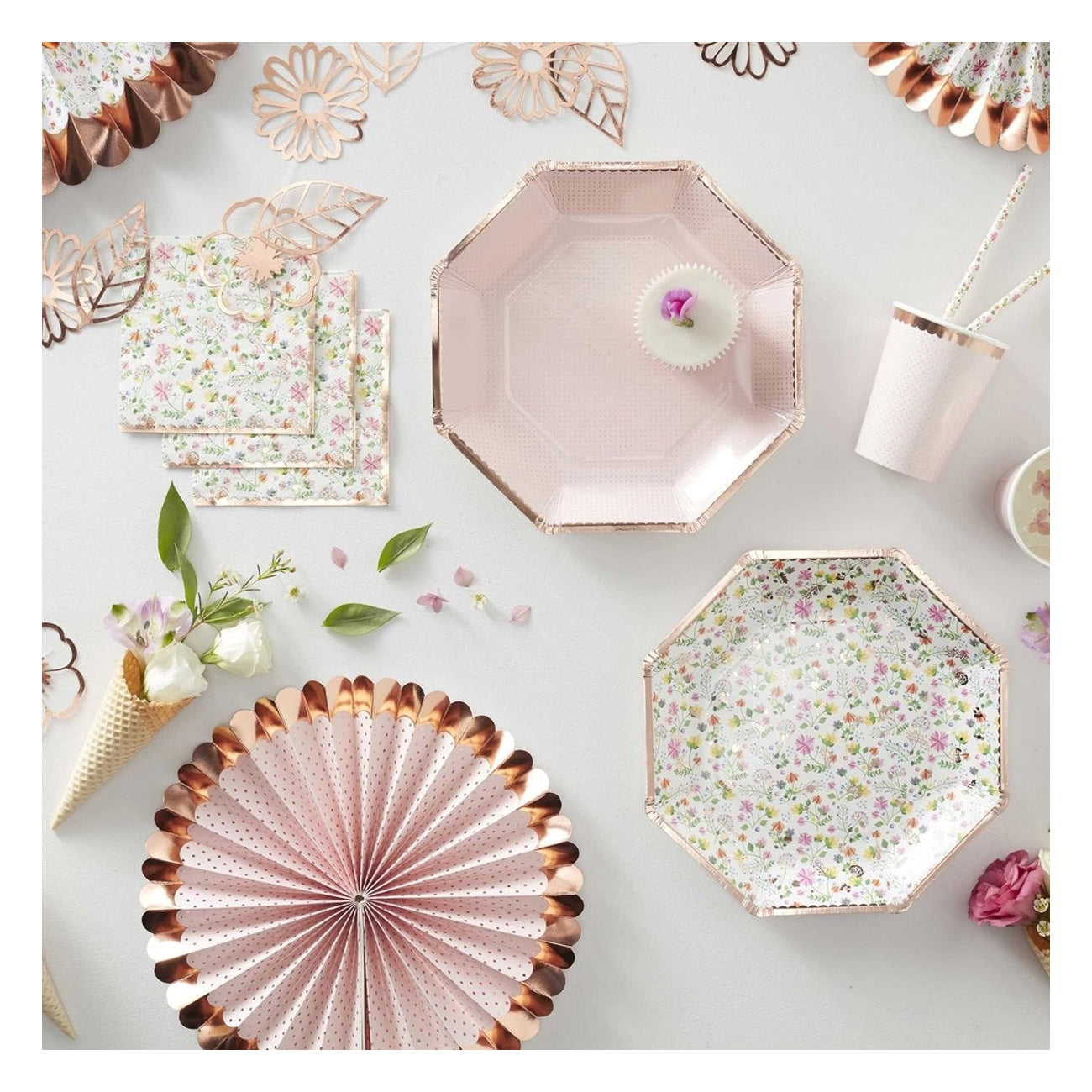 Papieren bekers Polka dot 8 stuks