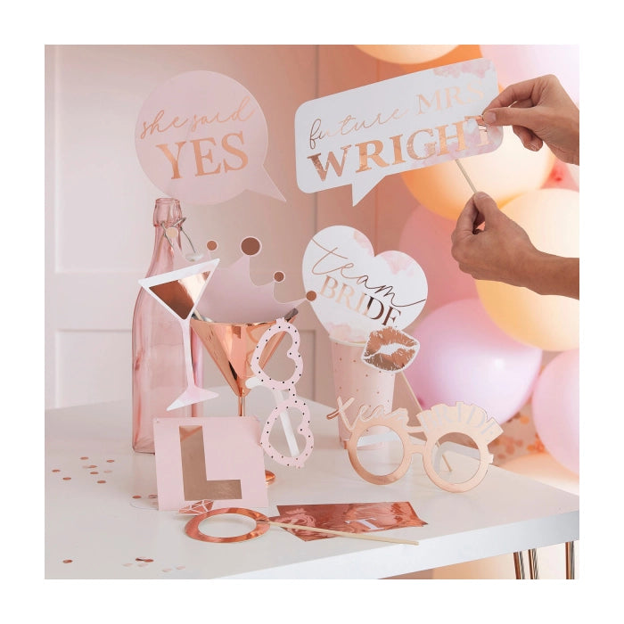 Photobooth props met letter stickers Team Bride rosé goud (10st)